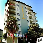 Park Hotel 2*